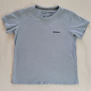 Patagonia Women's P-6 Logo Responsibili-Tee Short Sleeve Small Shirt‎ Steam Blue